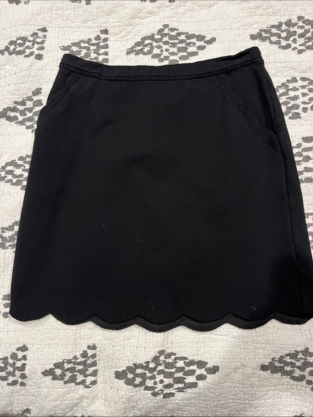Black Scallop-Hem Women's Skirt